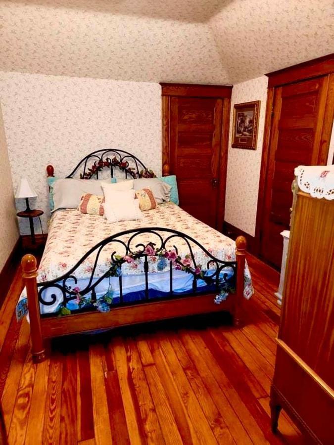 Historic 1912 Hoover House Bed And Breakfast Waynesboro Eksteriør billede